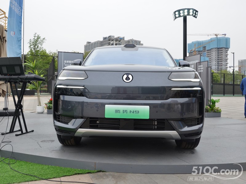 2025款 腾势N9 外观