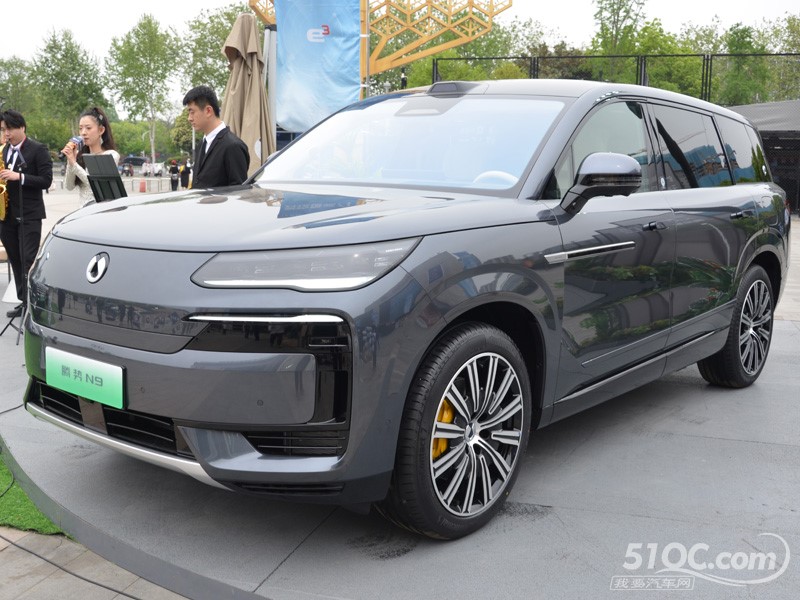 2025款 腾势N9 外观