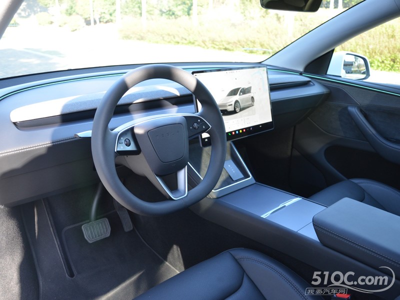 2025款 特斯拉Model Y换新版 中控