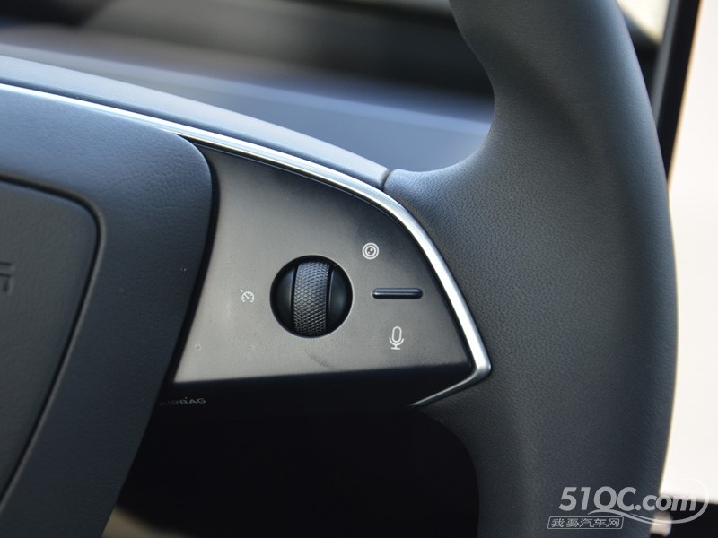2025款 特斯拉Model Y换新版 中控
