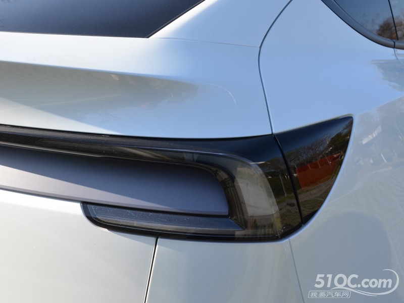 2025款 特斯拉Model Y换新版 其它