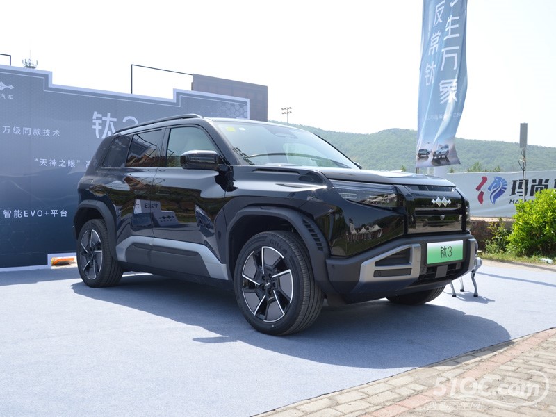 2025款 方程豹钛3 外观