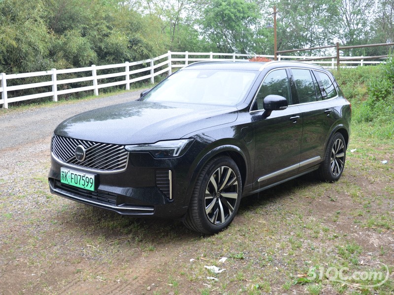 2025款 进口沃尔沃XC90 外观