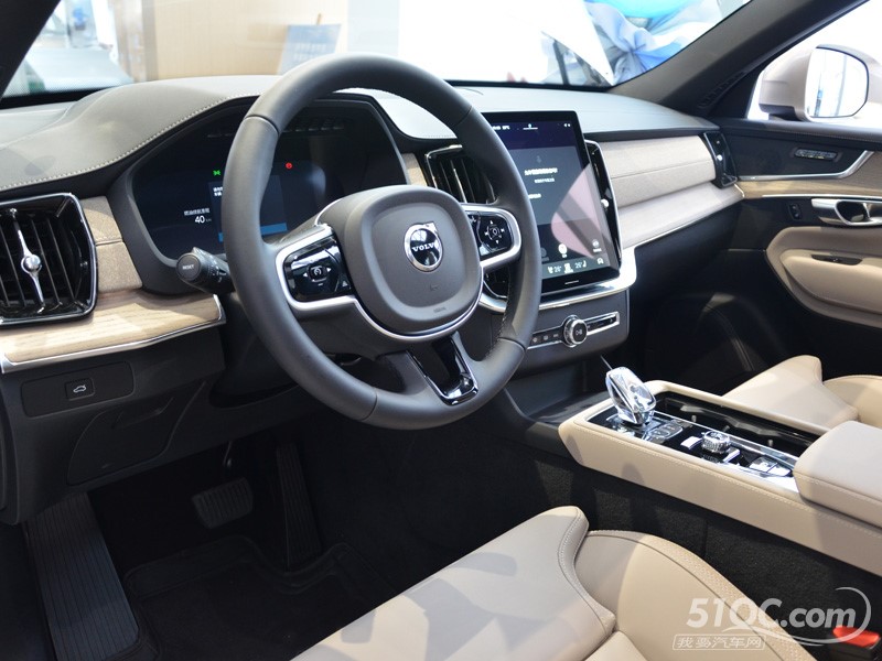 2025款 进口沃尔沃XC90 中控