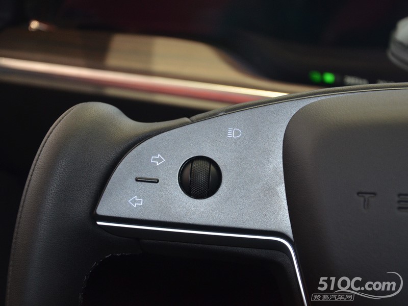 2025款 特斯拉Model X 中控