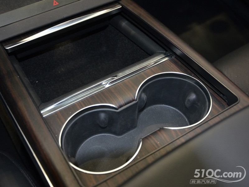 2025款 特斯拉Model X 中控