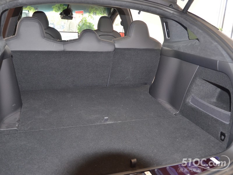 2025款 特斯拉Model X 内饰