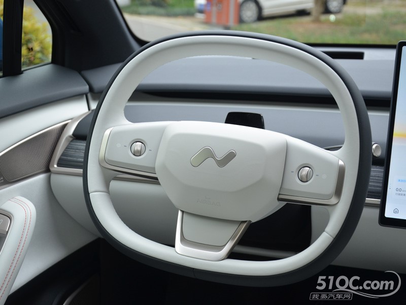 2025款 乐道L60 中控