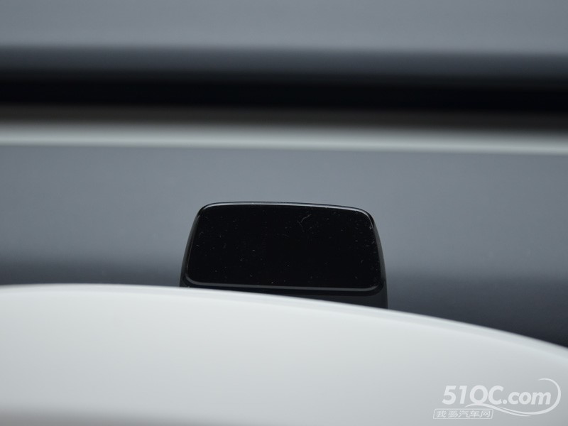 2025款 乐道L60 中控