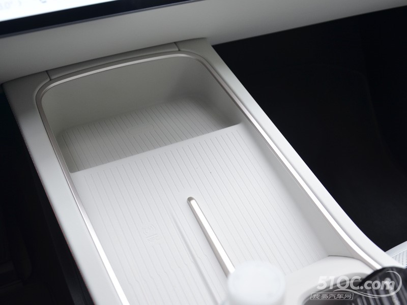2025款 乐道L60 中控