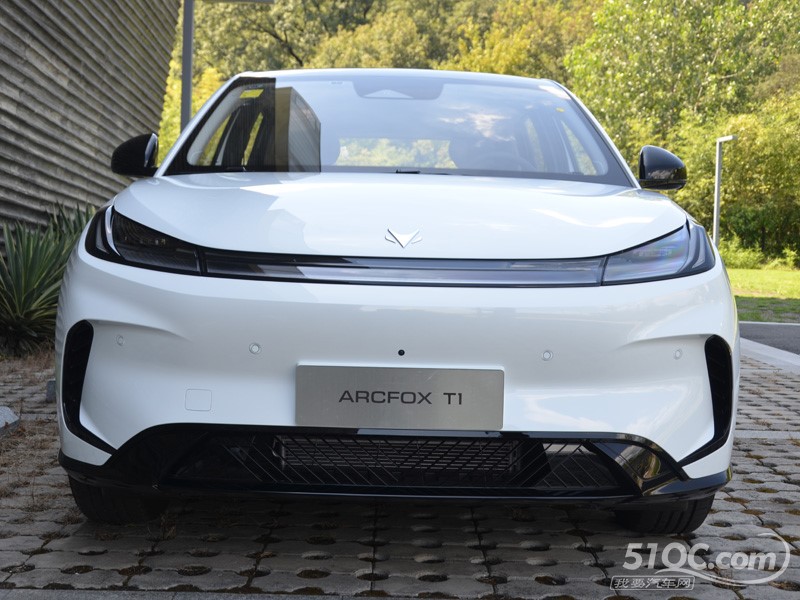 2025款极狐T1 外观