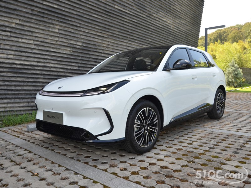 2025款极狐T1 外观